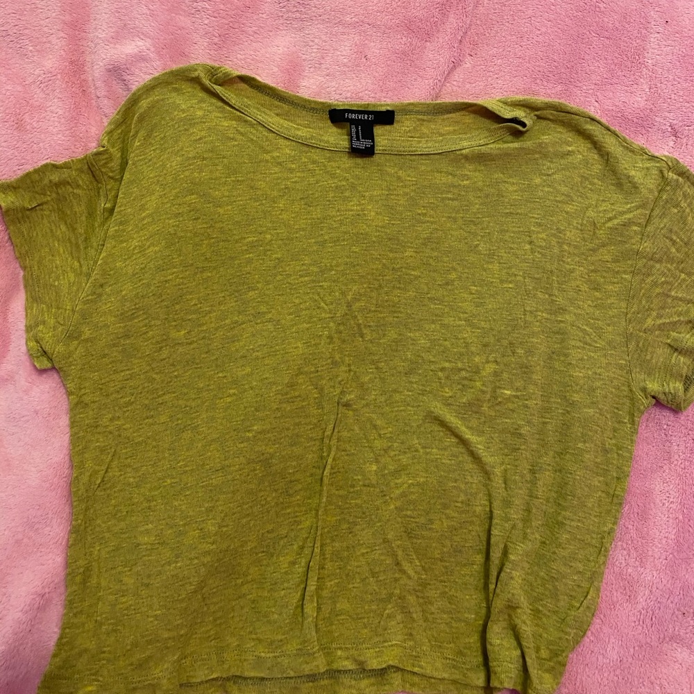 loose green tee shirt